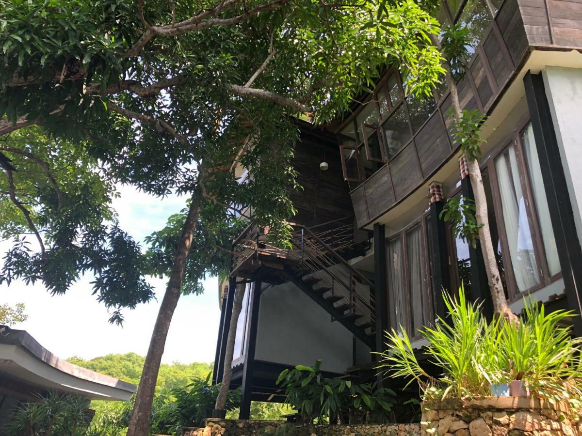 Bong Hostel Nusa Lembongan Exterior photo